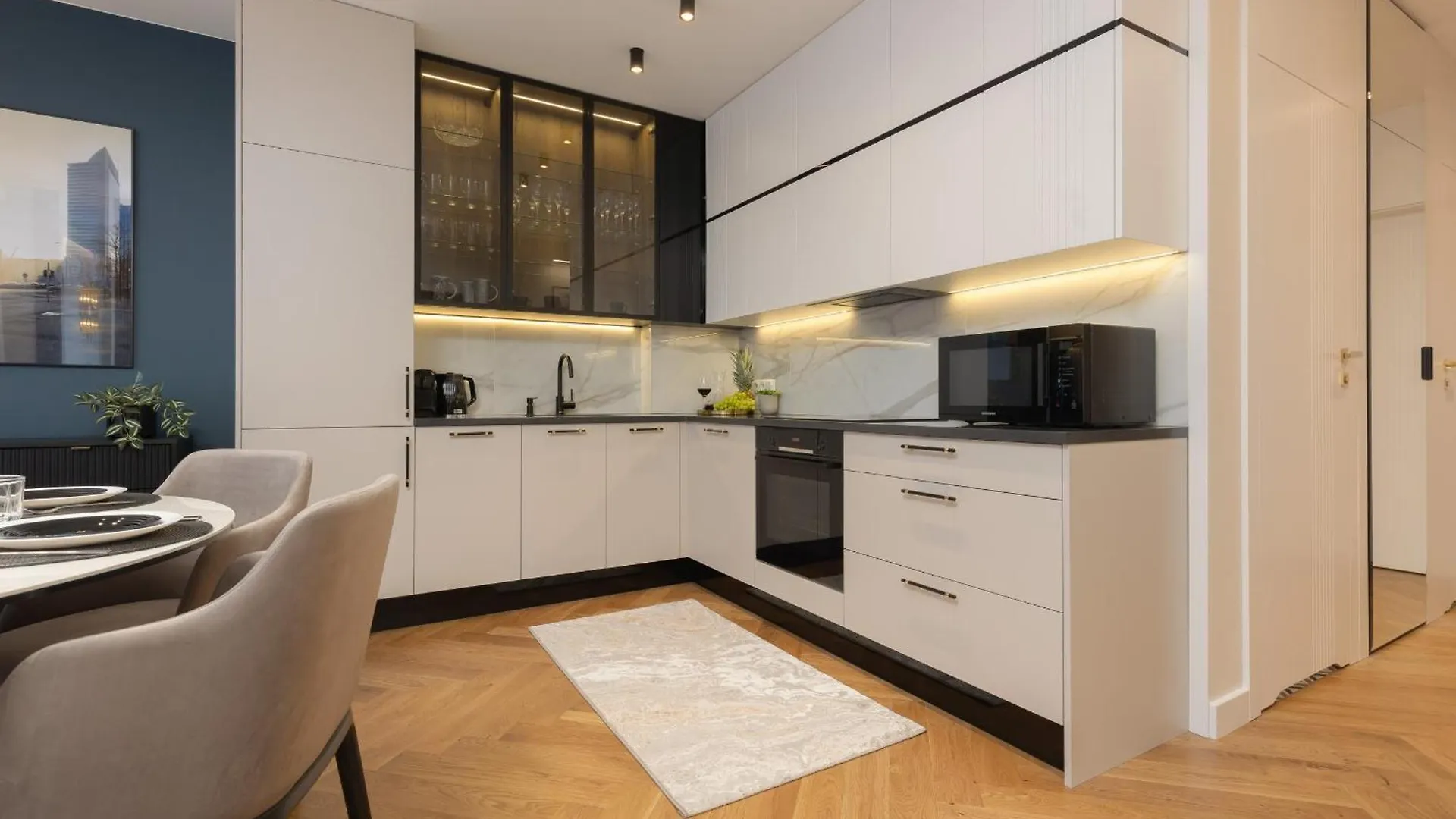 Апартаменты Lux Blue Moon Residence City Center Foksal By Renters Prestige Варшава