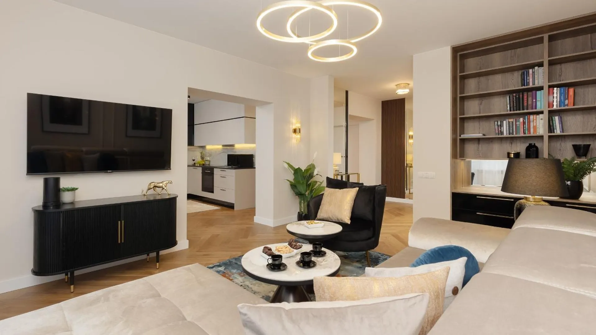 Lux Blue Moon Residence City Center Foksal By Renters Prestige Варшава 0*,  Польша