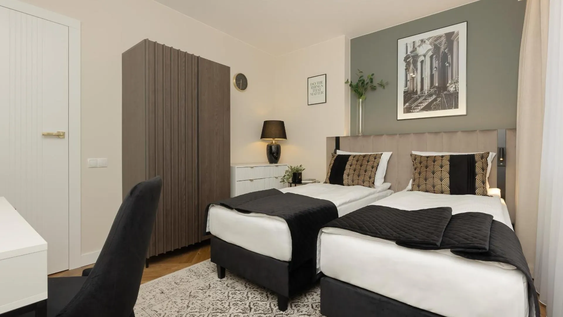 Апартаменты Lux Blue Moon Residence City Center Foksal By Renters Prestige Варшава