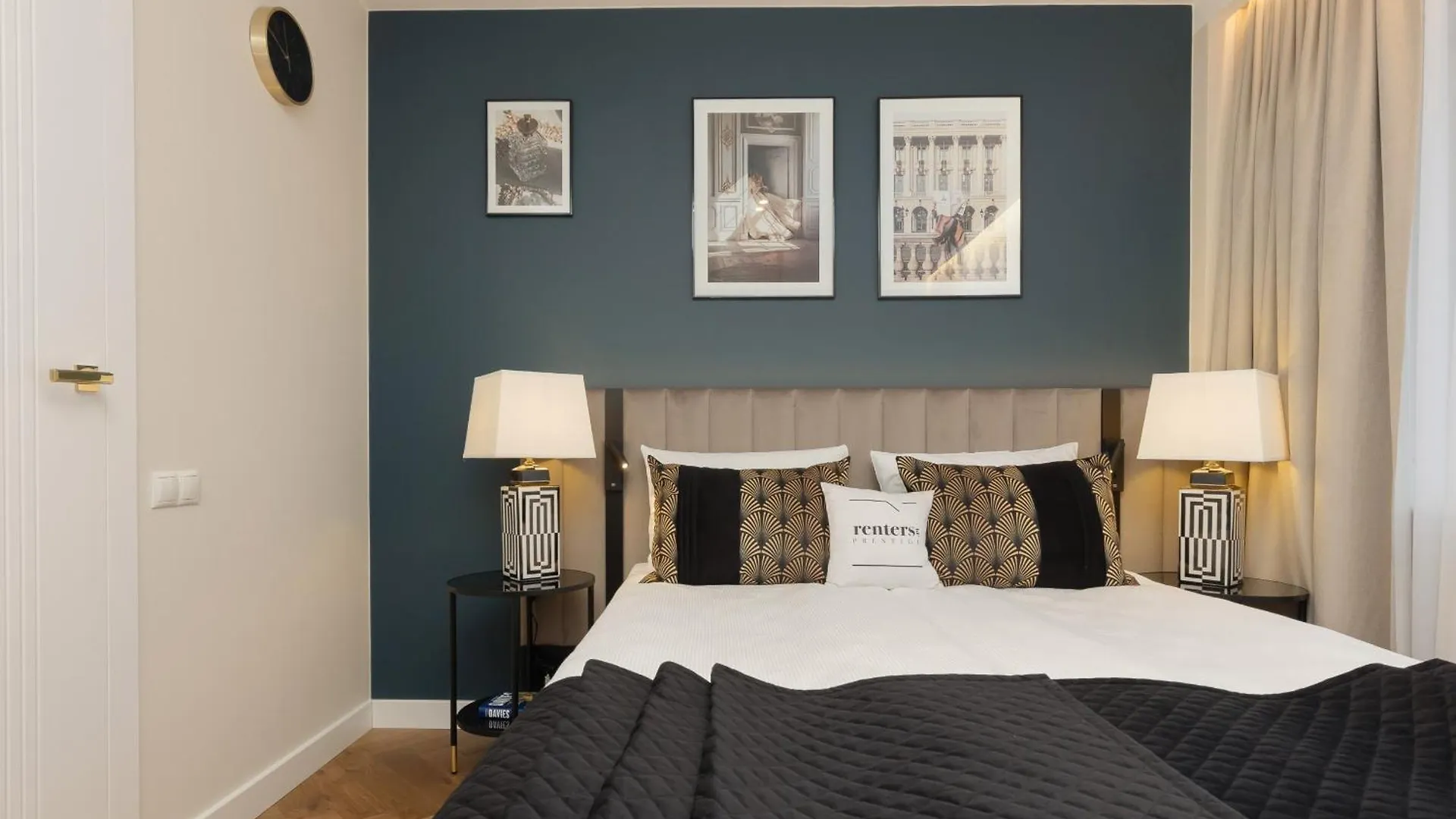 Lux Blue Moon Residence City Center Foksal By Renters Prestige Варшава 0*,  Польша