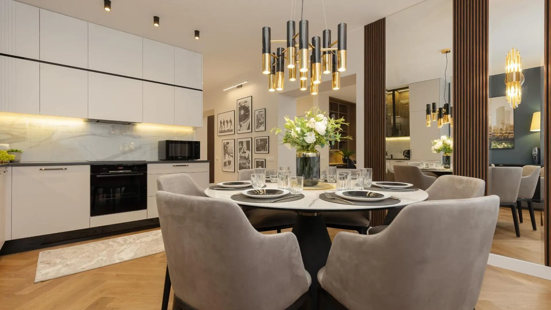Lux Blue Moon Residence City Center Foksal By Renters Prestige Варшава Апартаменты